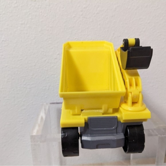 Paw Patrol Rubble's Ultimate Rescue Bulldozer, Moving Scoop and Lift & Mini - Picture 10 of 16